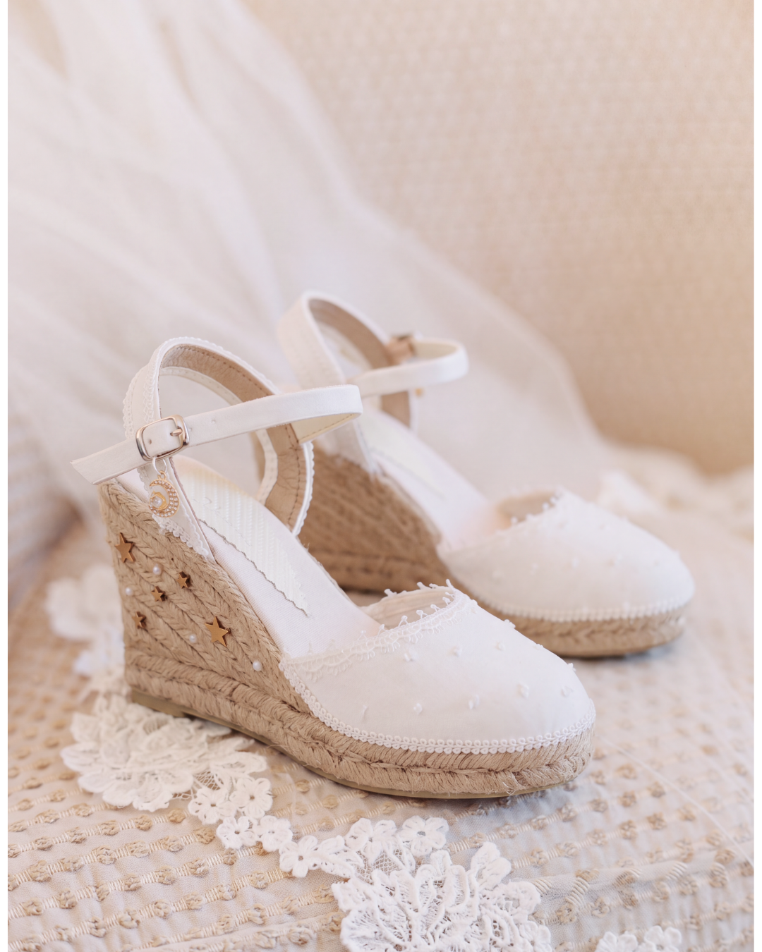 Novias Mismanuelitas